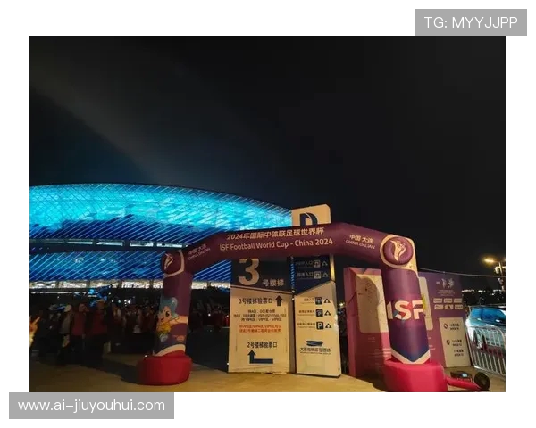 非凡足球运动服饰引领潮流打造全新场上表现体验升级风尚魅力之光